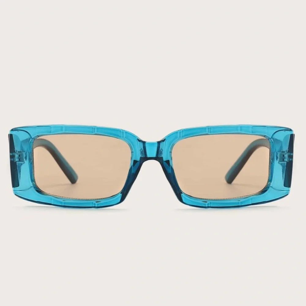 New Woman’s AJ Morgan Big Payback Super Oversized Light Blue Clear Sunglasses